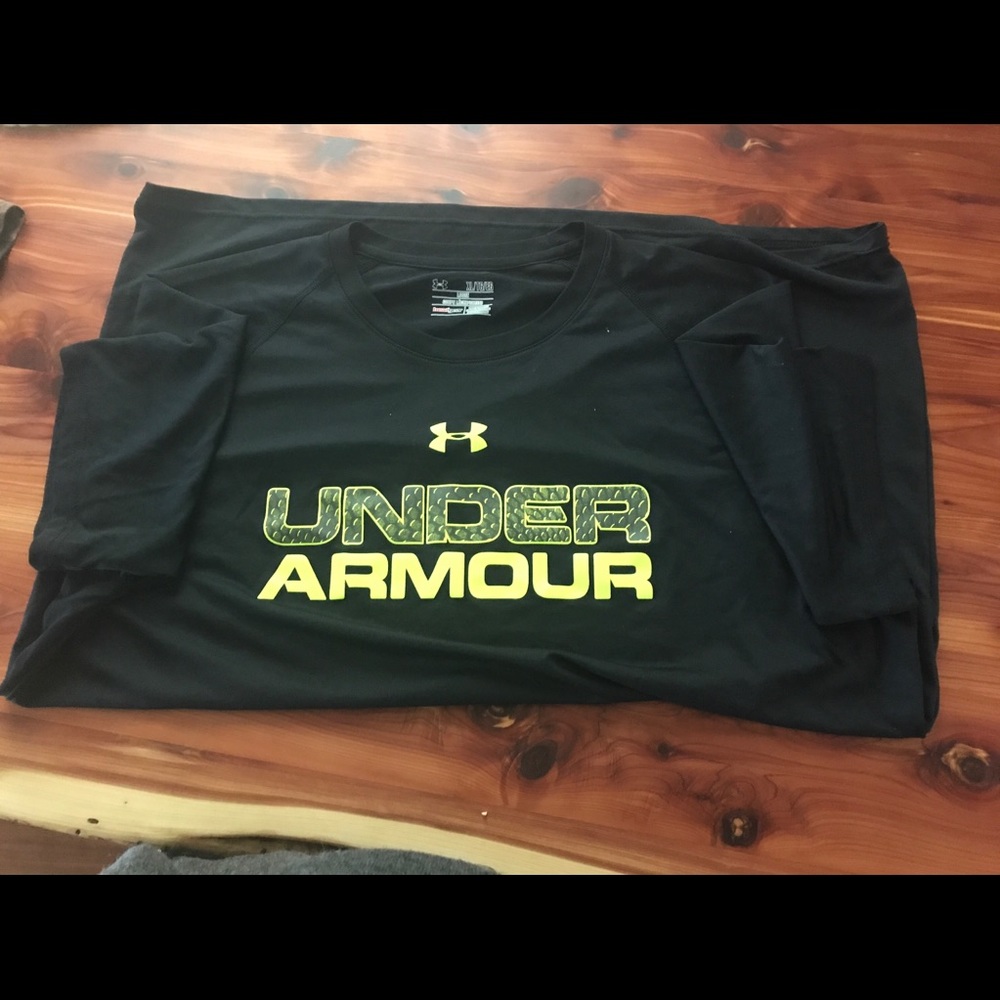 Under Armour Men’s Heatgear t shirt